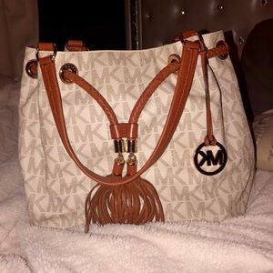 MICHAEL KORS HANDBAG